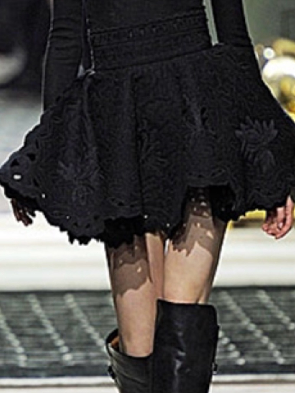 H&M RUNAWAY EXCLUSIVE Skirt in XS ( S is good too)